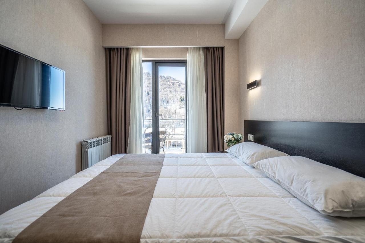 Snow Pine Suite - 4 Star Resort Bakuriani Luaran gambar